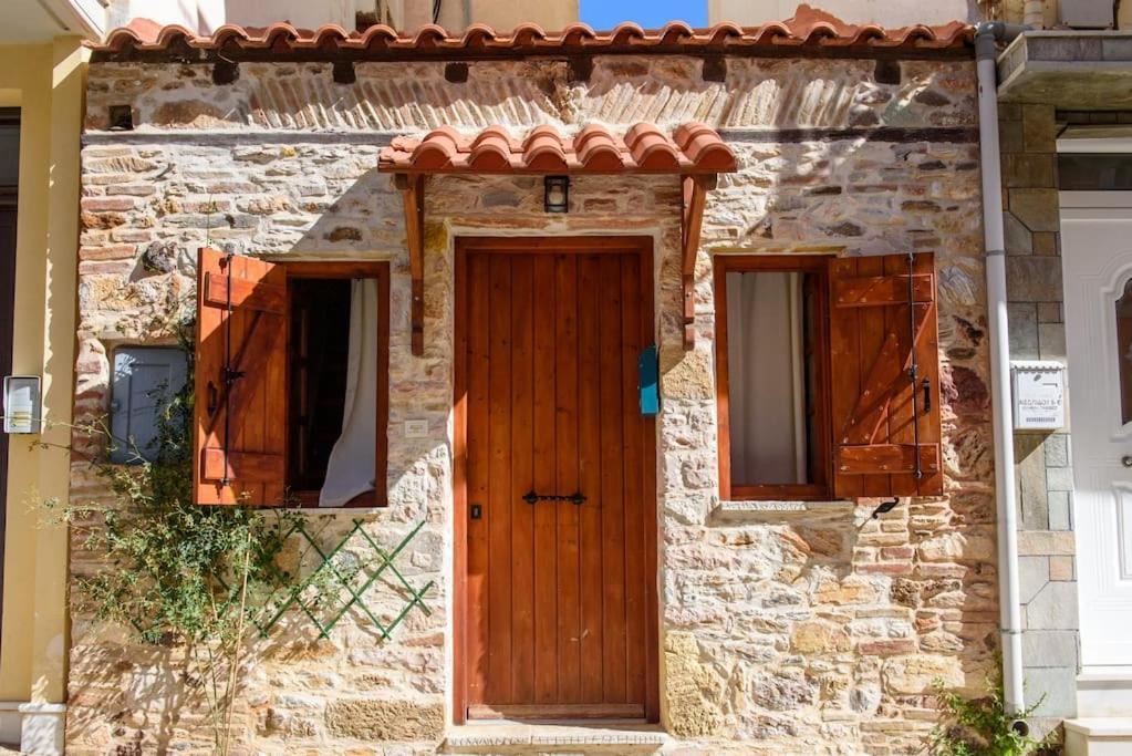 Lavrio Stone House 5 Min From The Centre/Port Apartment Ngoại thất bức ảnh