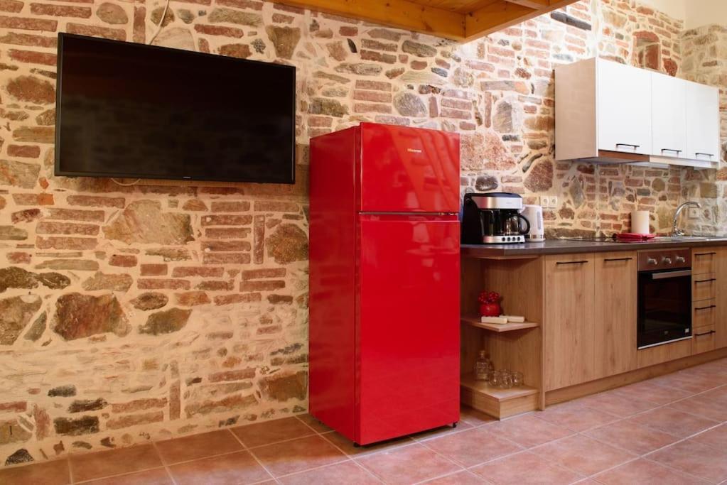 Lavrio Stone House 5 Min From The Centre/Port Apartment Ngoại thất bức ảnh