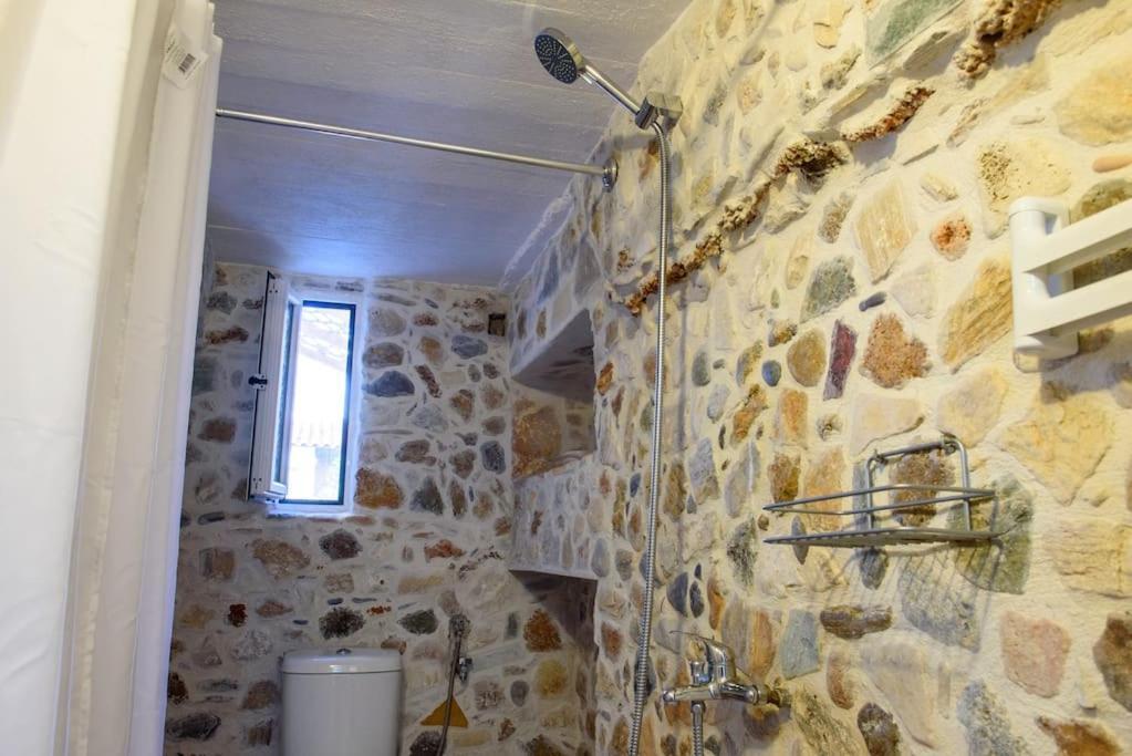 Lavrio Stone House 5 Min From The Centre/Port Apartment Ngoại thất bức ảnh